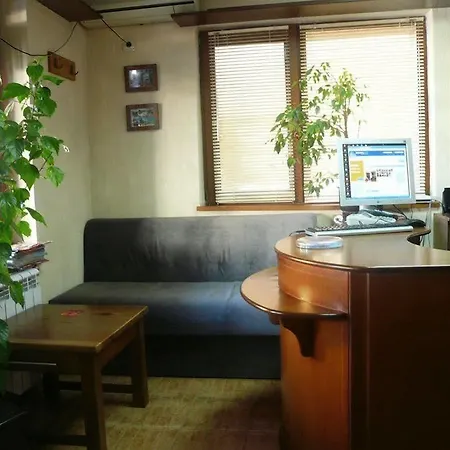 Hotel Kadeva House - Pajoko 3*