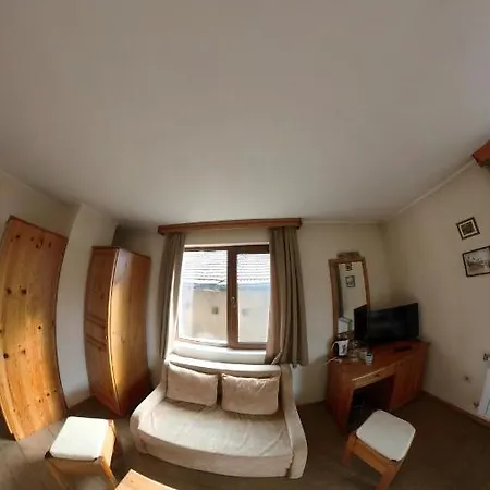 Kadeva House - Pajoko Хотел