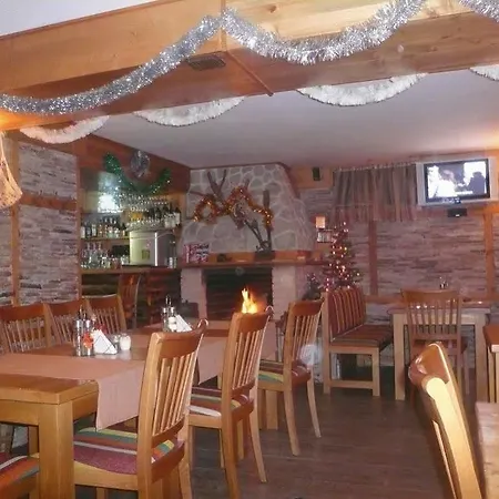 Kadeva House - Pajoko Хотел